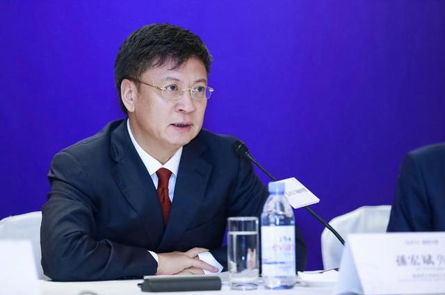 权力的游戏：科技圈“太子”往事