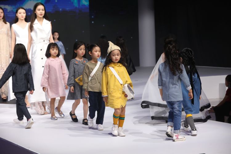 “中国国际童装设计交流中心”落户即墨 快欣赏下孩子们秀场