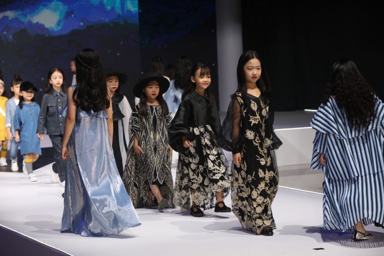“中国国际童装设计交流中心”落户即墨 快欣赏下孩子们秀场