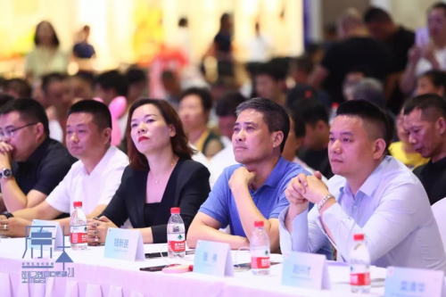 久盛地板素颜2.0全球首发丨共赴原木之约，发现生活的态度