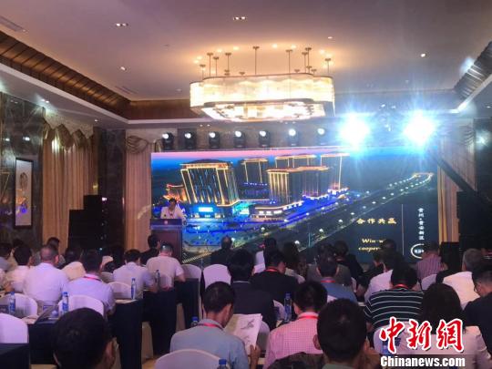 图为2019贵洽会“贵安产业对接会”现场。　周远钢 摄