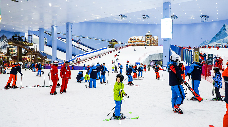 万人空巷 听说融创要请全广州免费滑雪！？