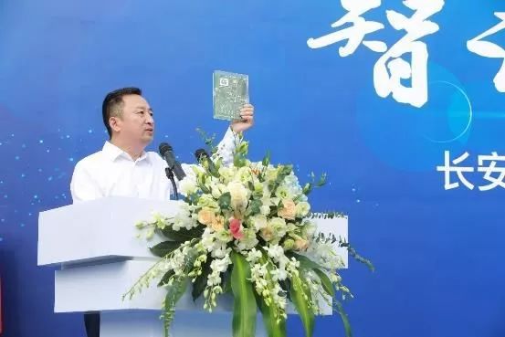 在技术过剩之路上越走越远 “黑化”长安越长越