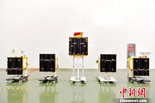 哈尔滨工业大学“珠海一号”03组卫星成功发射（