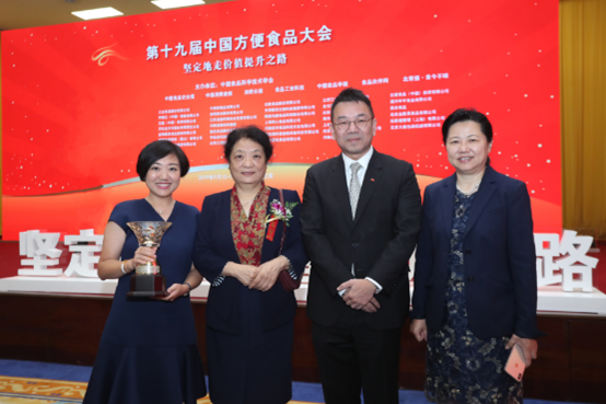 李锦记鸡鲜调味料荣获“中国方便食品行业最佳