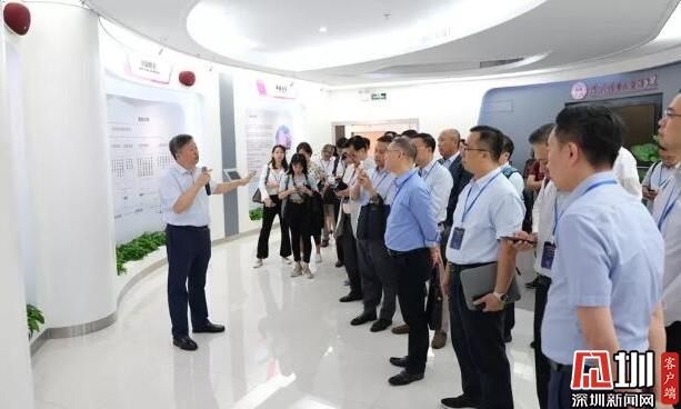 澳门科技界考察交流团到访深圳清华大学研究院