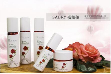 香薰精油品牌嘉柏俪GABRY，成为护肤品市场的爆点
