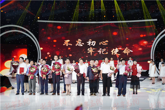 致敬！管华诗等10人获评2019“青岛最美科技工作者”