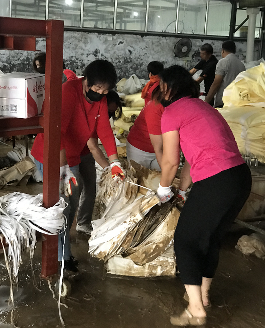 佳莱科技：忙碌救灾的最美背影