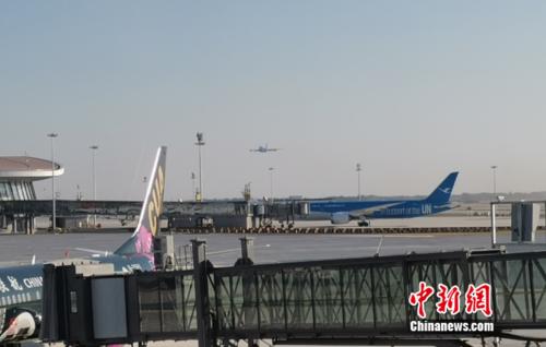 北京大兴国际机场正式通航。王庆凯 摄
