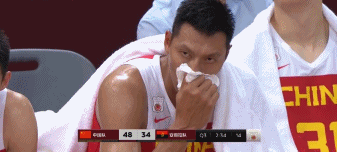 能阻止易建联的，也就只有恶意犯规了！