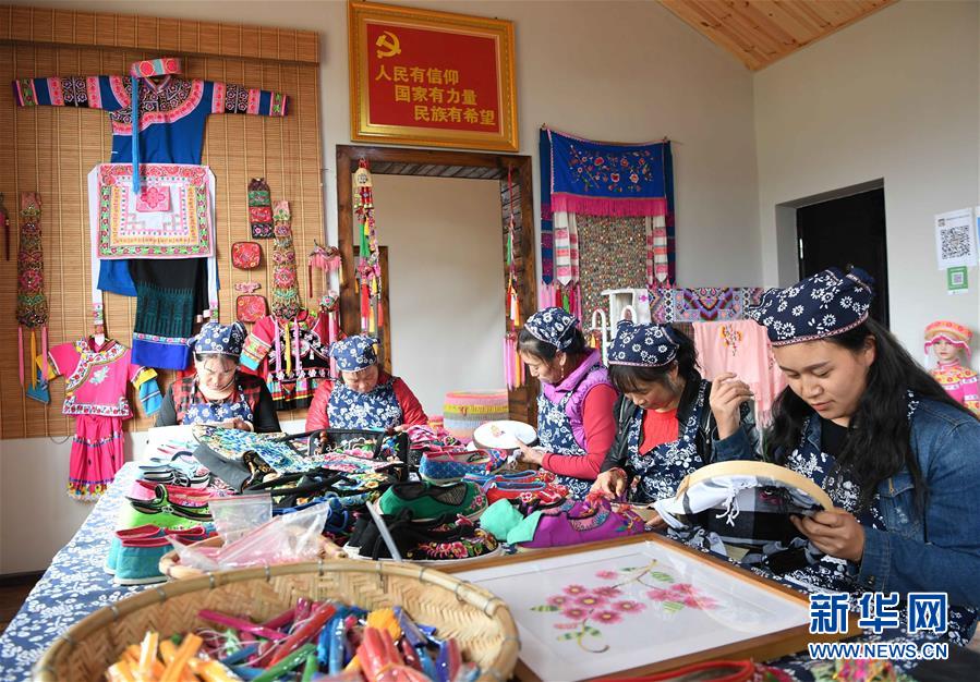 人才是乡村振兴的“压舱石”