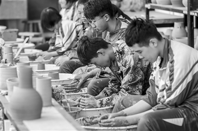 “双师型”教师队伍建设的中国道路