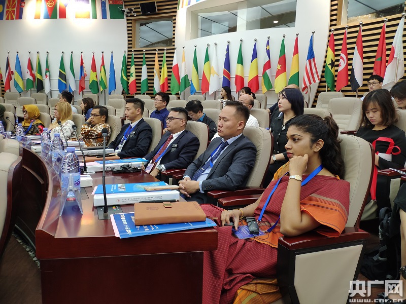 “一带一路”人才发展项目2019年“贸易畅通”高级研修班在华侨大学开班