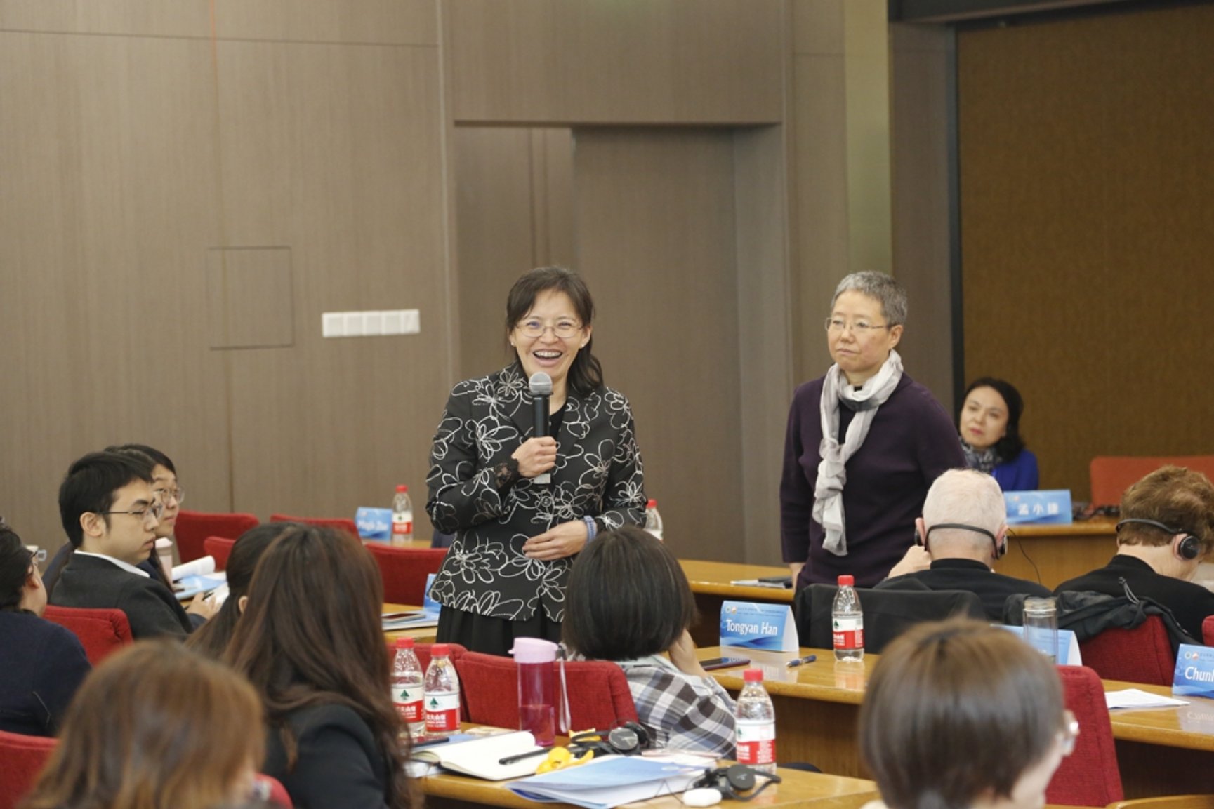 第十三届中美医师职业精神研讨会在医学部召开
