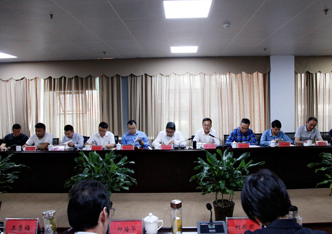 四川省阿坝自治州红原县党政代表团赴温州金投