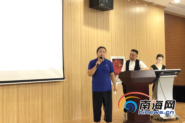 三亚首届城市店长之星初赛举行 10位选手多角度