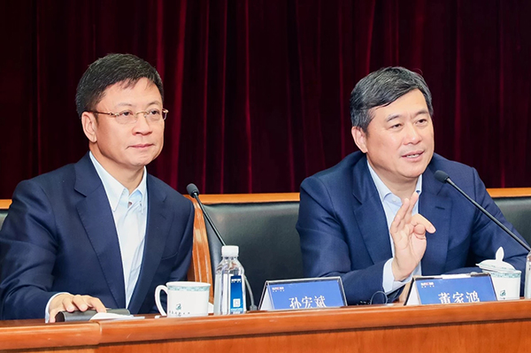 融创中国携手清华大学建设国际级医学中心，打