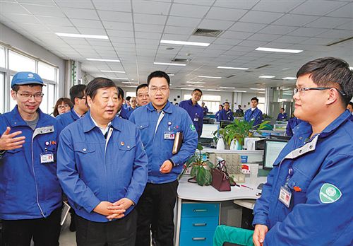 谭旭光：心无旁骛专攻主业