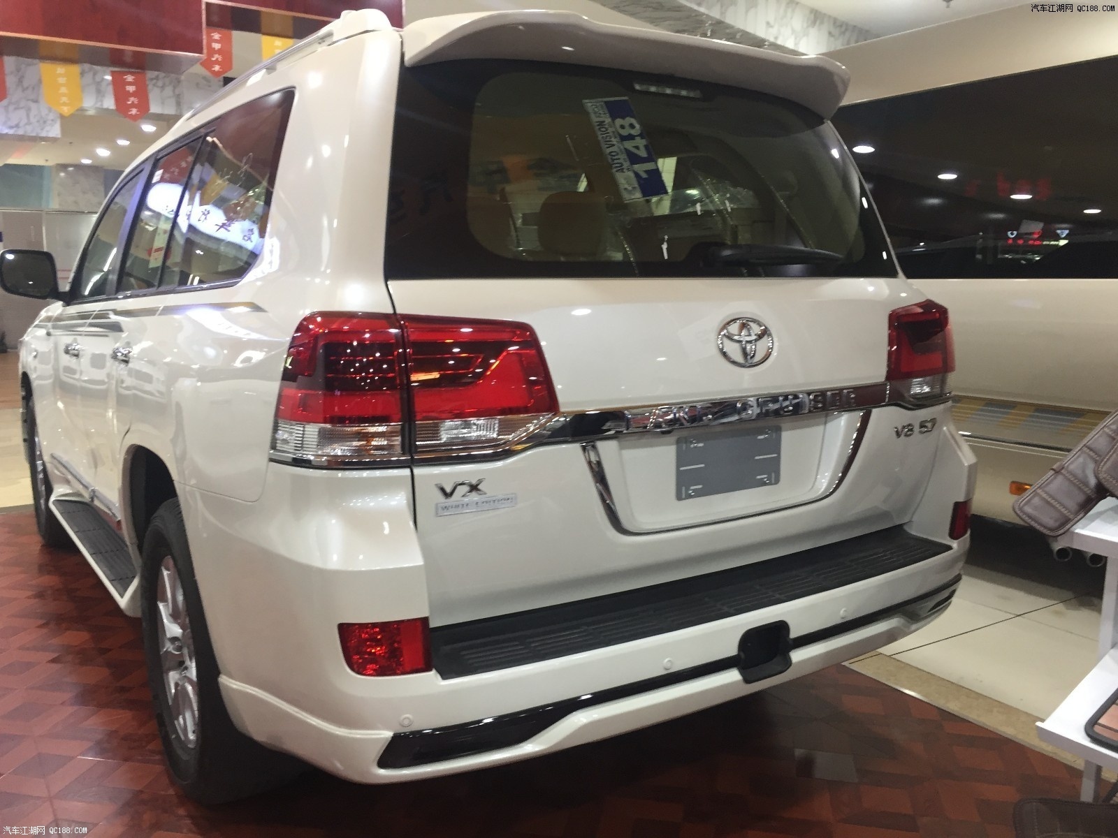 2019款中东版丰田酷路泽5700 最新报价