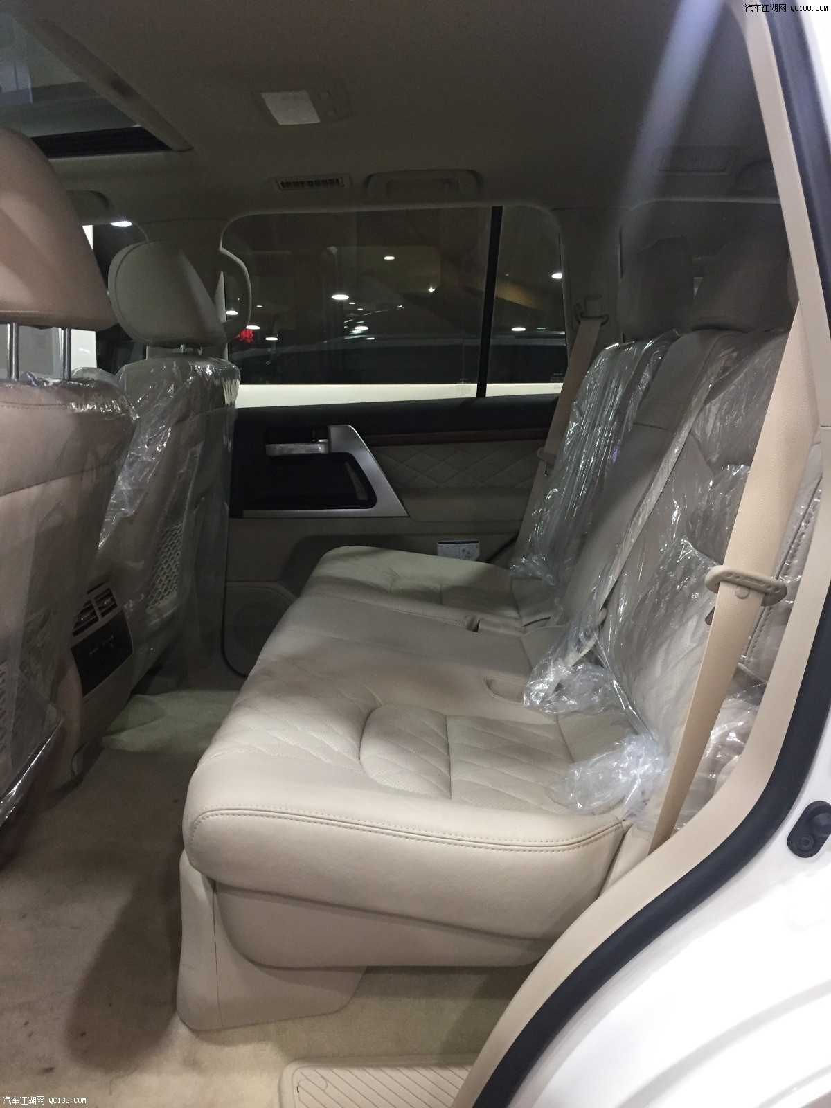 2019款中东版丰田酷路泽5700 最新报价