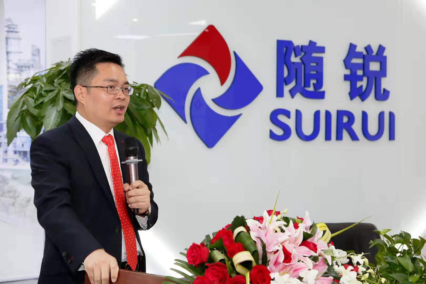随锐科技集团与亿阳集团战略签约，提出“视频云+百业”战略