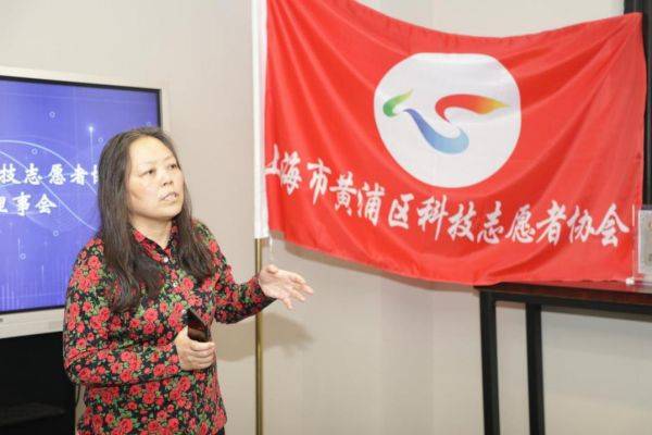 用科技创新服务社会 为科技人才搭建平台