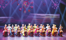 《大河之東》再現河東文明10月28日,由運城市委宣傳部組織力量歷時兩年半打造的大型鼓樂舞詩《大河之東》在山西大劇院精彩上演,為省城市民獻上一場文化盛宴。《大河之東》以河東名人故事為主要內容,集中展示運城市悠久燦爛的優秀文化,再現河東人民奮勇前進的豪邁氣概。