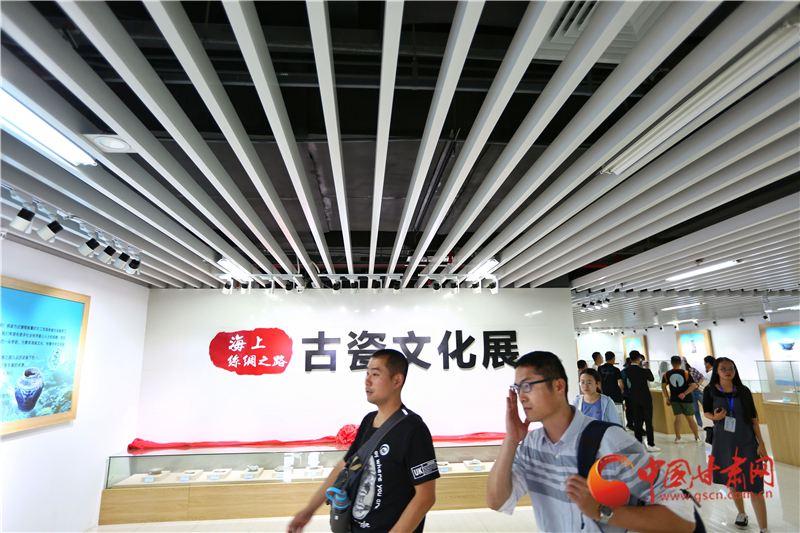 网媒看海南丨感知深海科技魅力！全国网媒记者探访海南热带海洋学院（图）