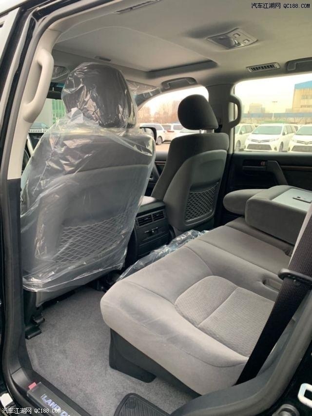 2019款中东版丰田酷路泽4600 高配解析