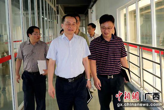 东盟经济技术开发区抓好企业服务 确保主题教育