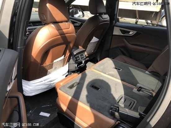 2019款奥迪Q7科技版3.0T报价到店实拍