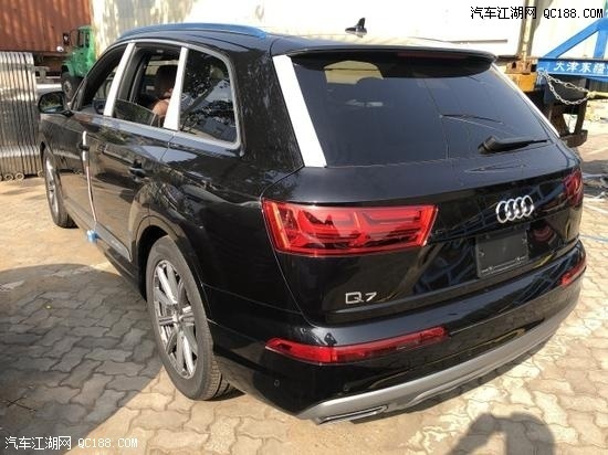 2019款奥迪Q7科技版3.0T报价到店实拍