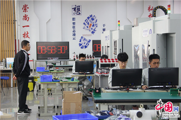 ​加大工匠型人才培养力度 青岛港湾职院折桂技能大赛