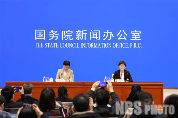 统计局：10月汽车行业增加值涨4.9%