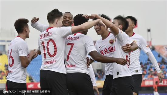 中超颁奖巡礼之深圳佳兆业：鹏城奇迹 再耀绿茵