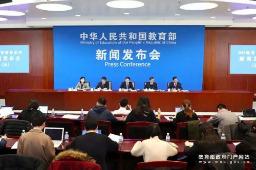 教育部回应家庭富裕学生拿助学金：将出新政策或修订现政策