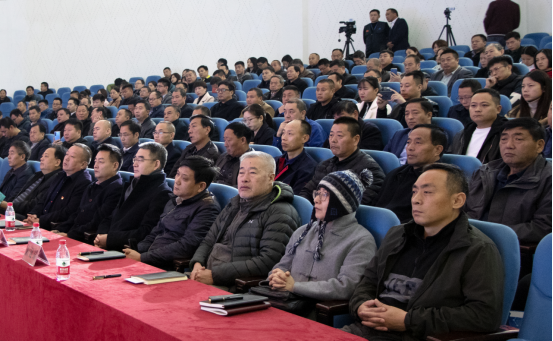 第二届长垣市制造业转型升级论坛胜利开幕
