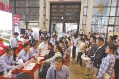 广西人才评价机制改革：坚持凭能力、实绩、贡献评价人才