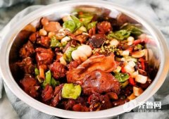 Vlog丨美味！鲁南高铁开通在即 打卡美食尝尝地道的临沂炒鸡