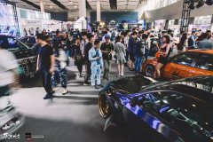 行业变革 转变与机遇 中国埃森改装车展第二日活动燃爆现场