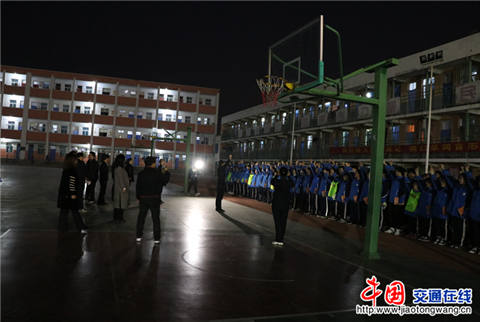 山西运城盐湖二中迎来陕西商洛镇安二中考察团