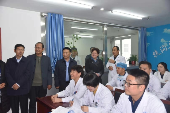 扶沟：张颖波一行实地调研卫生医疗和医保工作