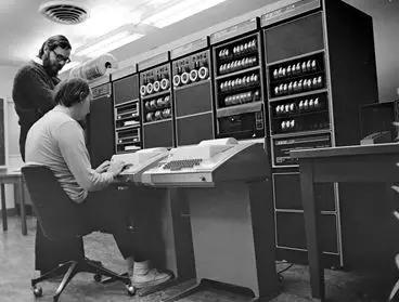 Ken Thompson&nbsp;和&nbsp;Dennis Ritchie