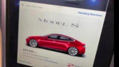 创造了世界新纪录，这辆特斯拉Model S行驶里程超