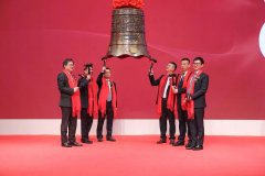 华辰装备上市：市值42亿 曹宇中与刘翔雄赵泽明