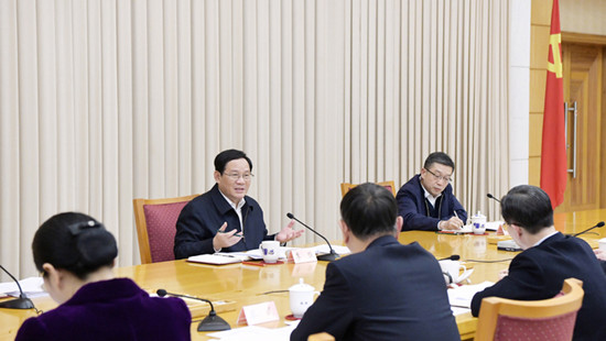 市委專題協商座談會上，李強緊扣抓落實，與黨外人士充分交流