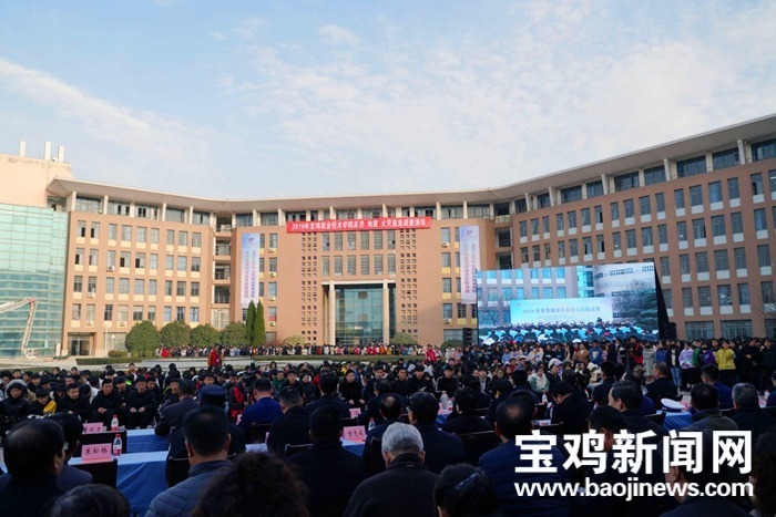 宝鸡职业技术学院一学生被“劫持” 公安民警现场成功“解救”