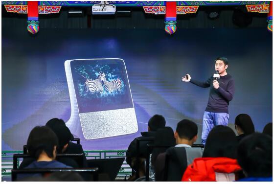 什么才是智能屏？小度X8定义行业三要素