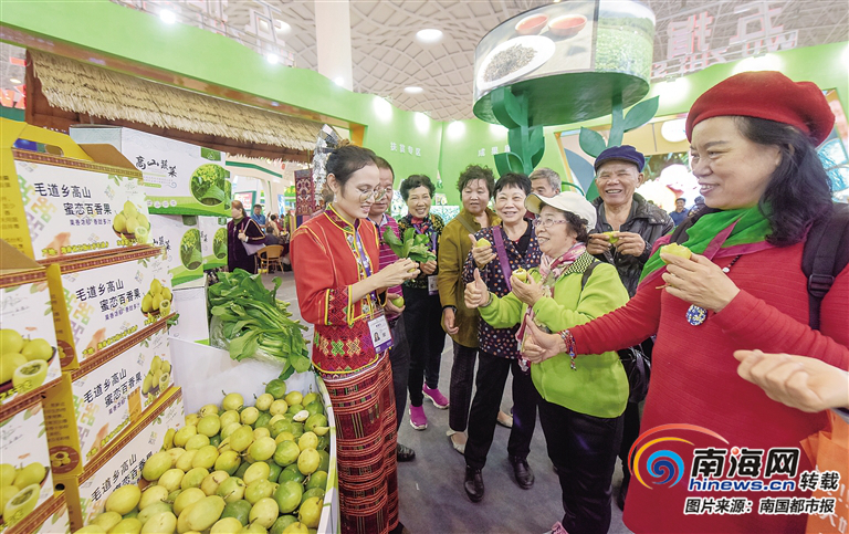 今天去冬交会，试吃美味停不下来！